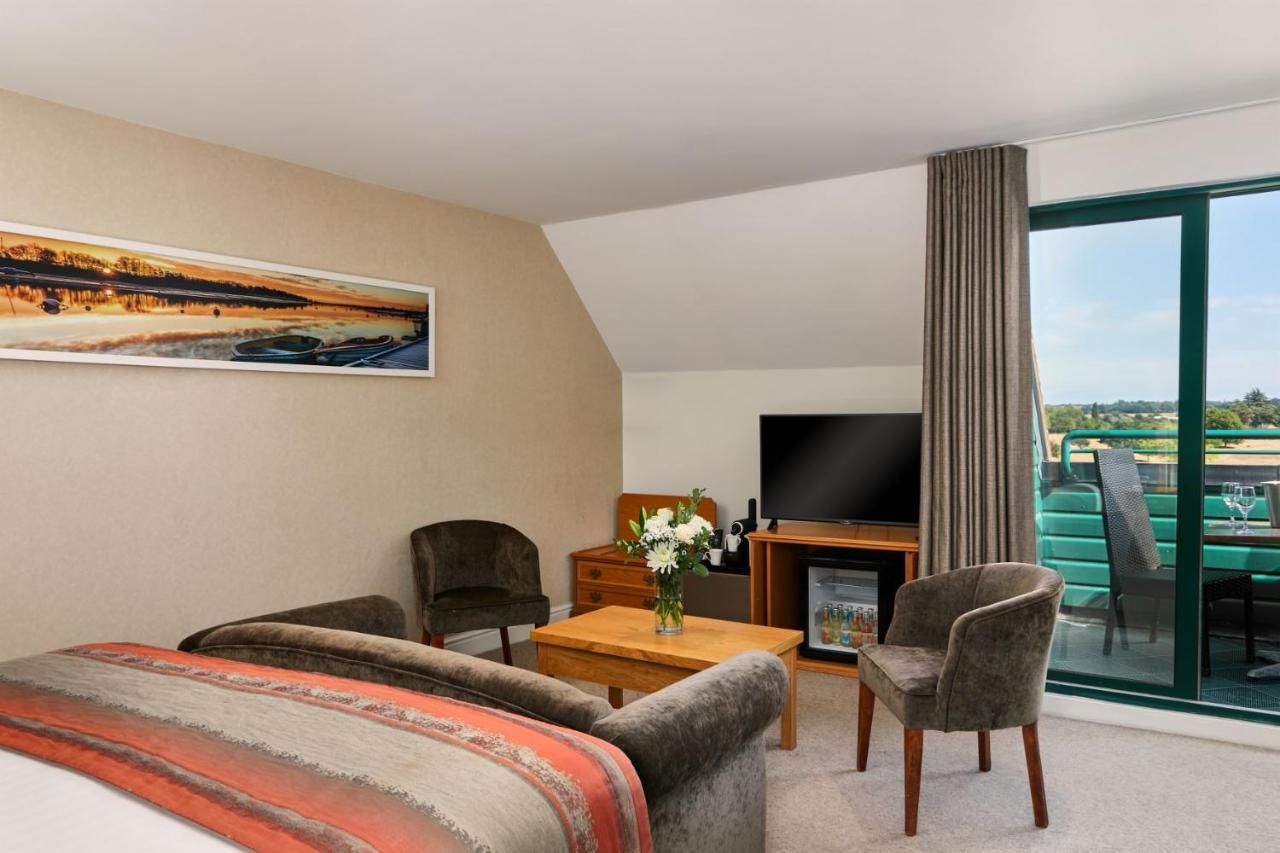 Ufford Park Resort Удбридж Екстериор снимка