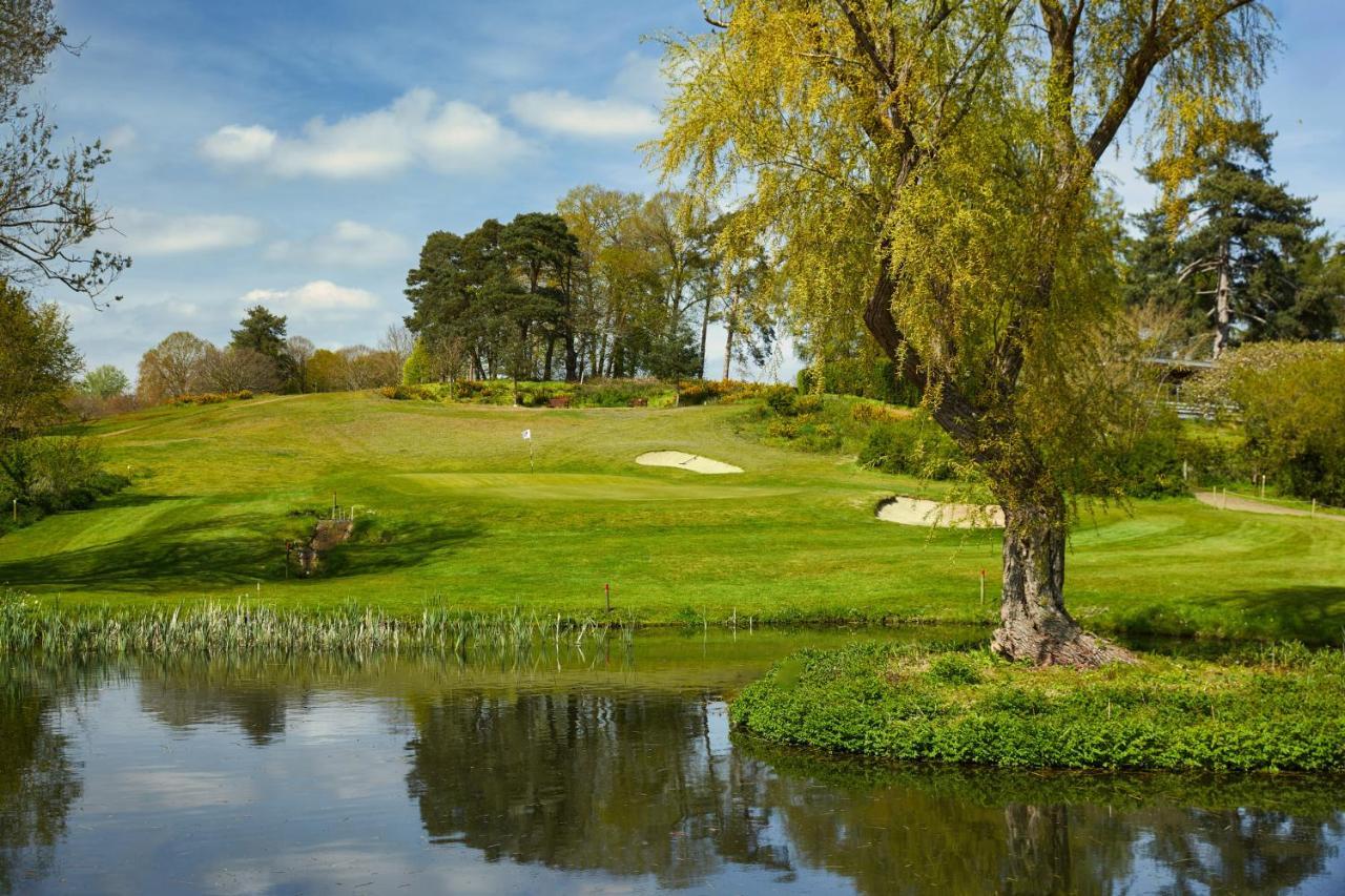 Ufford Park Resort Удбридж Екстериор снимка