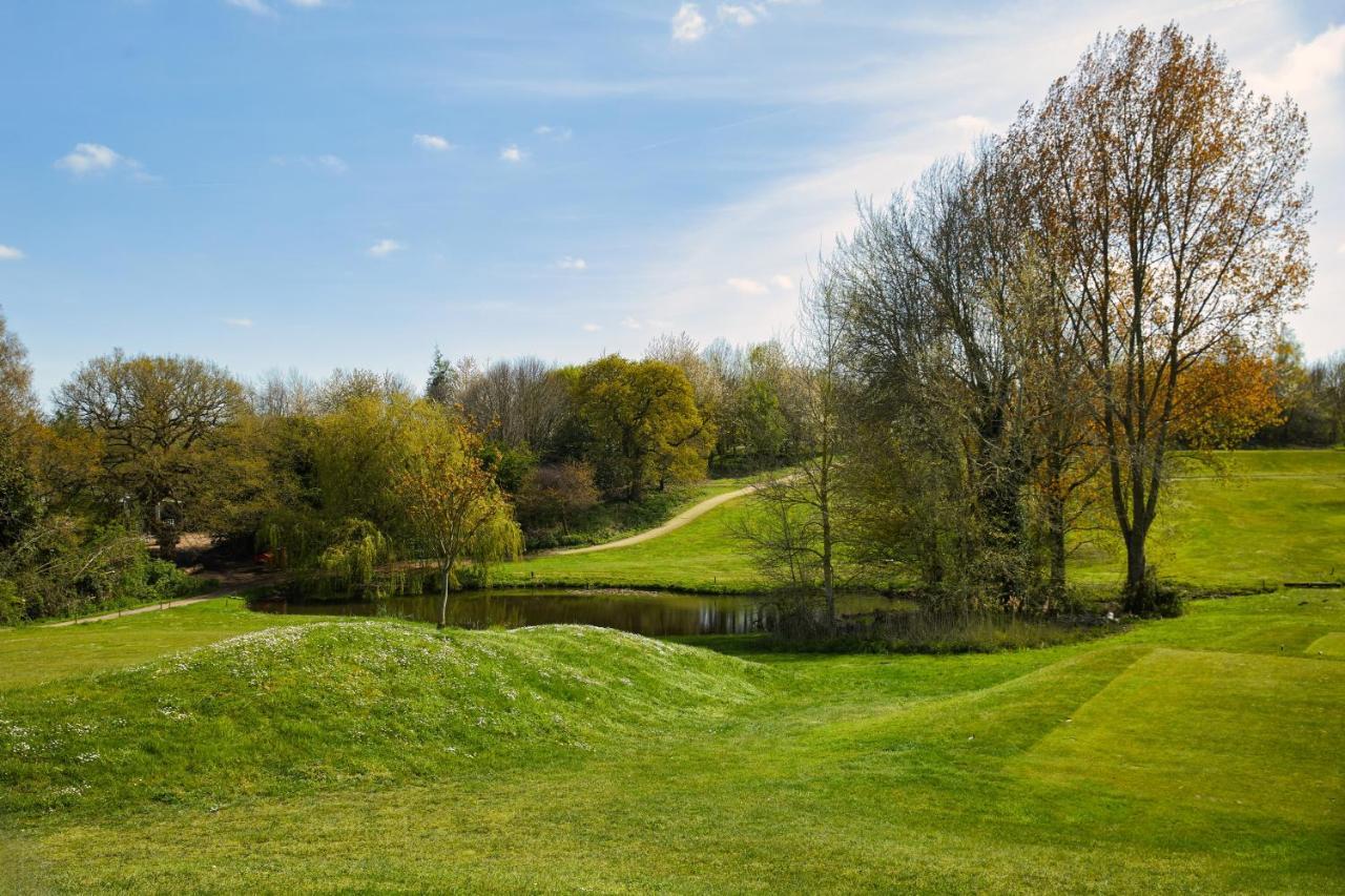 Ufford Park Resort Удбридж Екстериор снимка