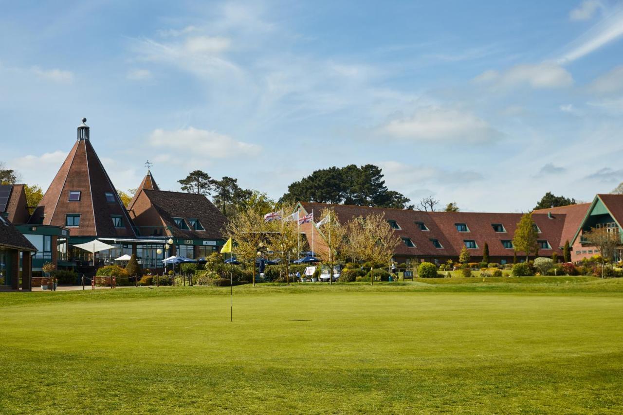 Ufford Park Resort Удбридж Екстериор снимка