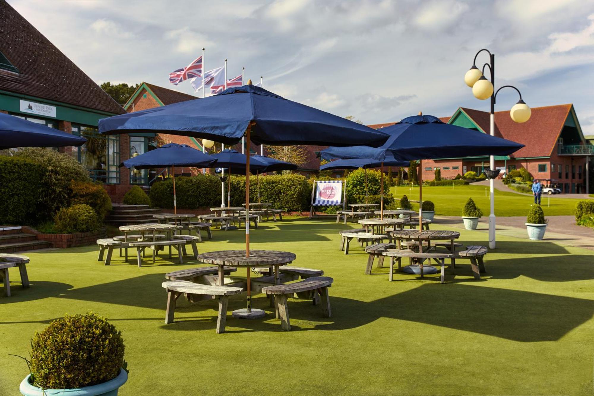 Ufford Park Resort Удбридж Екстериор снимка