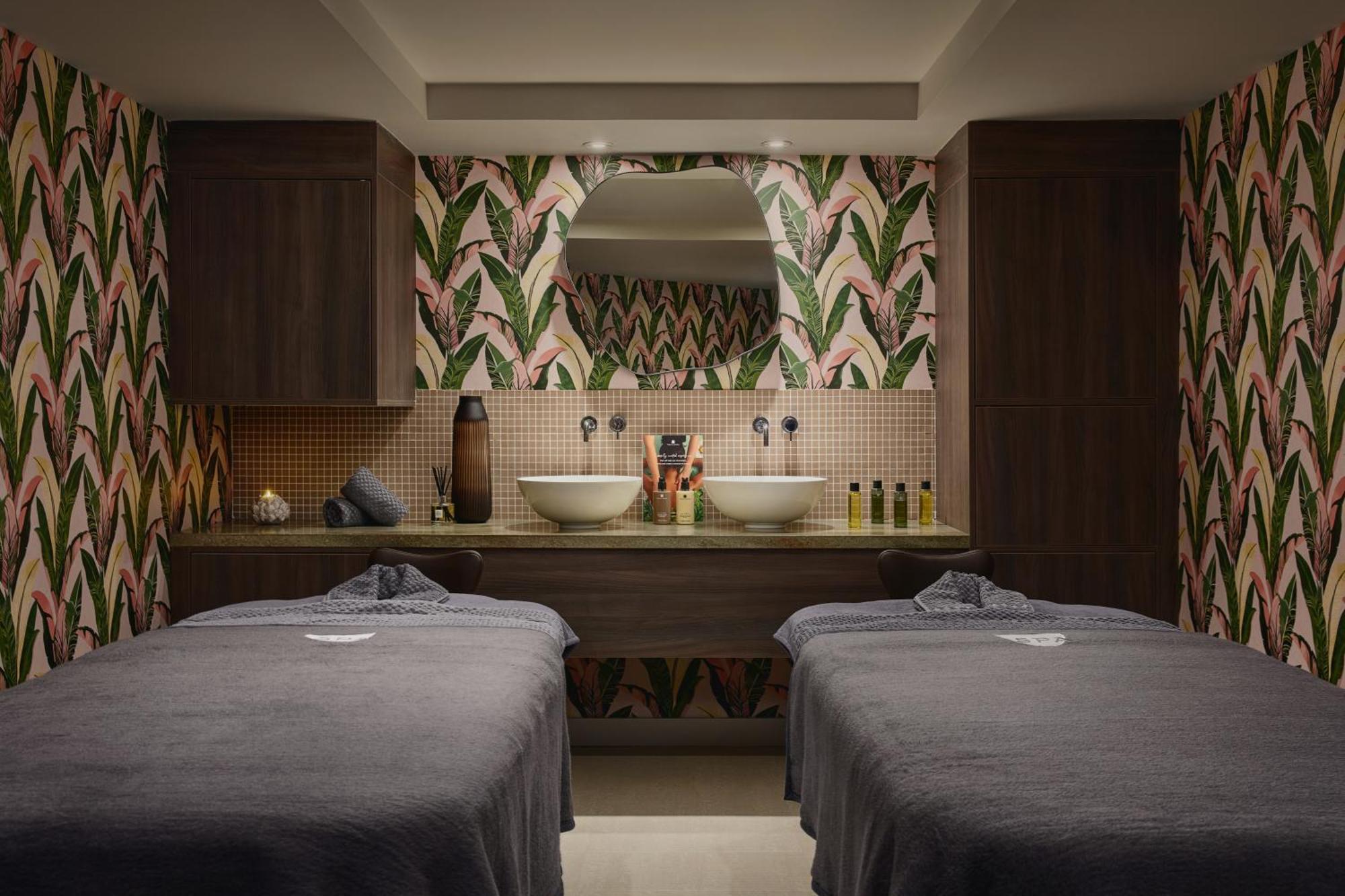 Ufford Park Resort Удбридж Екстериор снимка